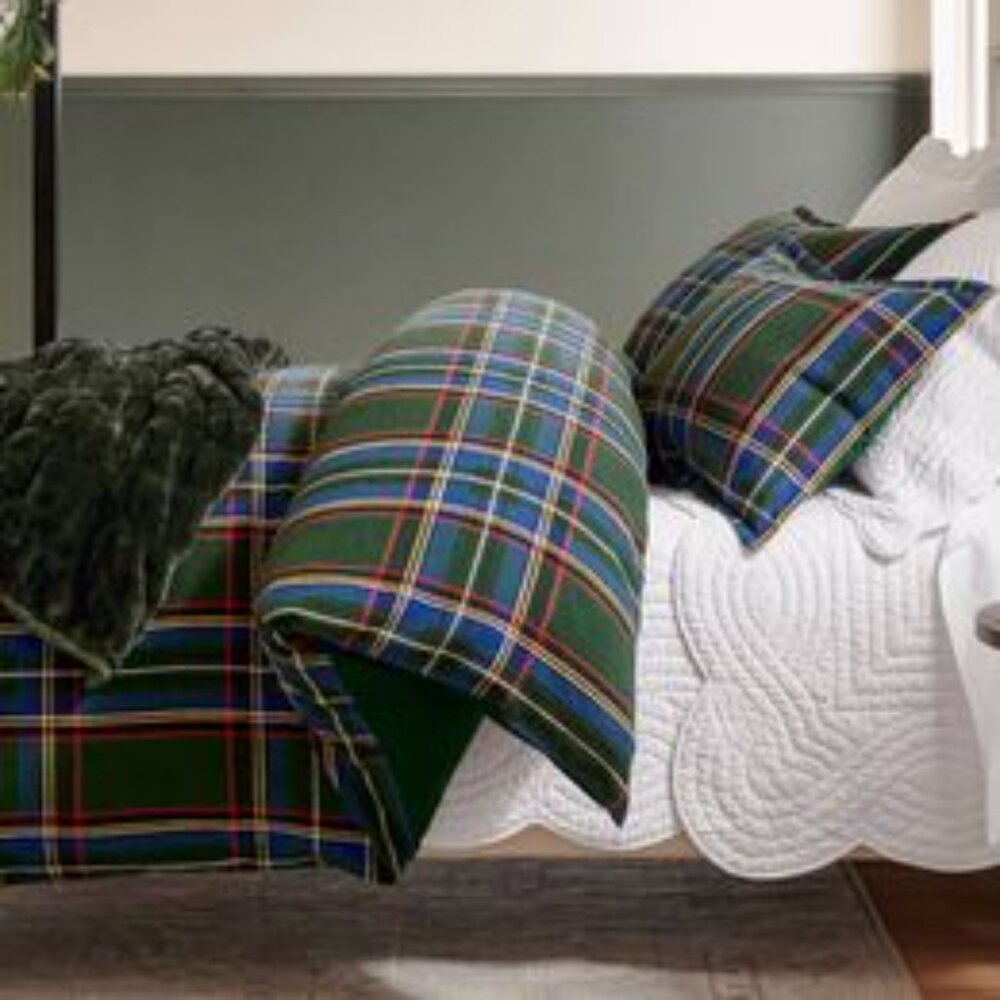 2 White quilted standard shams (price is for the pair)